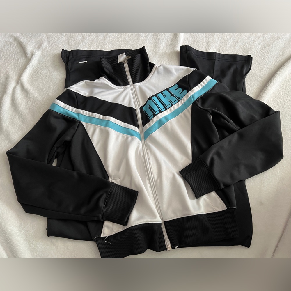 Retro nike sports outfit two piece